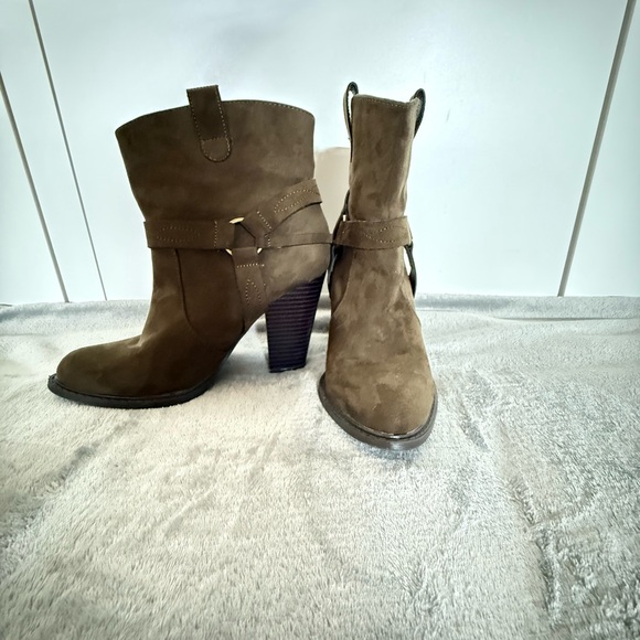 JustFab Olive Ankle Booties - Picture 2 of 8